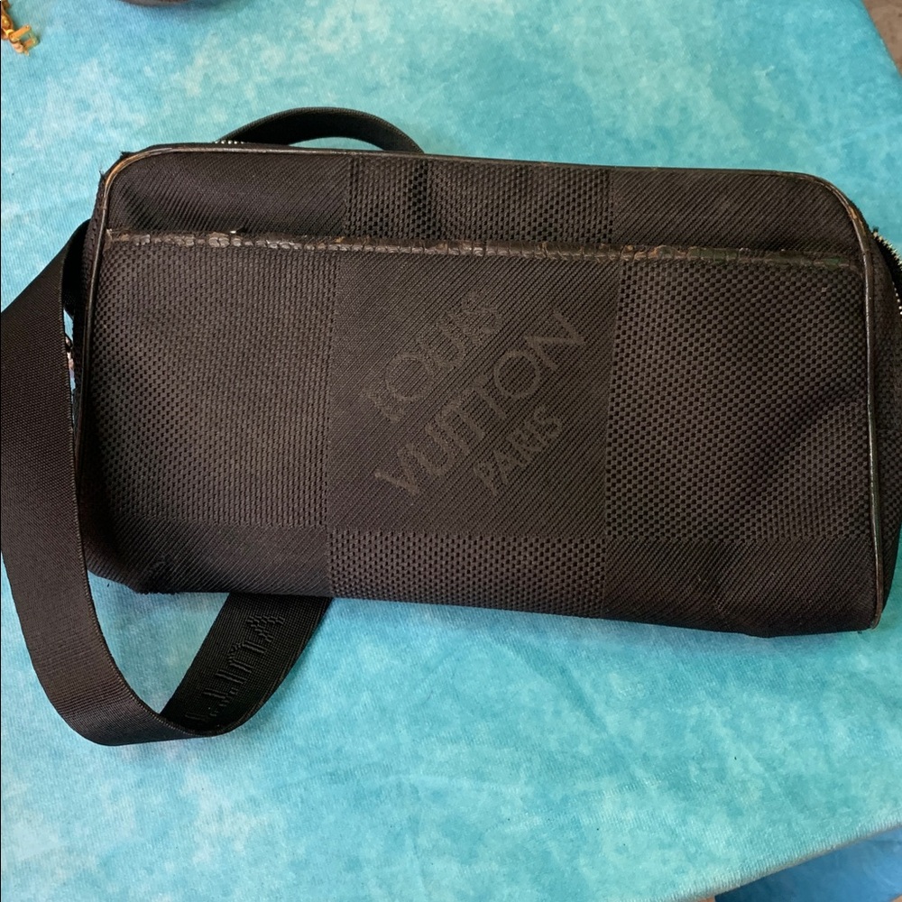 Louis Vuitton Black Damier Bum Waist Adjustable Strap Bag Purse Satchel